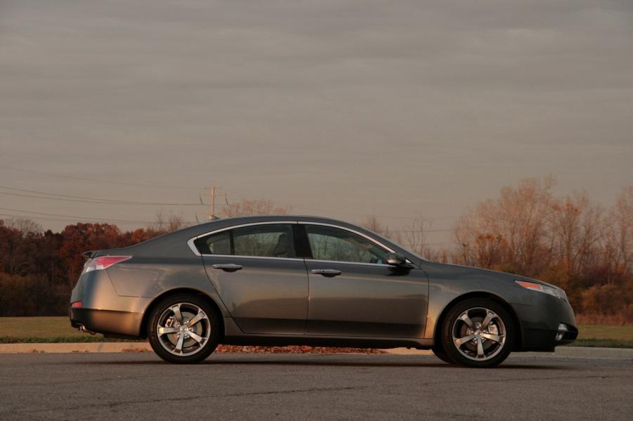  Acura TL SH-AWD 2008 года  (фото 6 из 65)